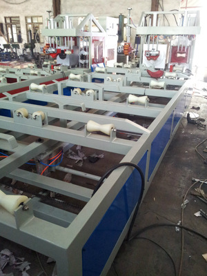 【供應(yīng)三菱PLC編程全自動PVC硬管塑料管材擴(kuò)口機(jī)315型】價格,廠家,圖片,其他塑料機(jī)械,張家港市金宏機(jī)械制造廠-