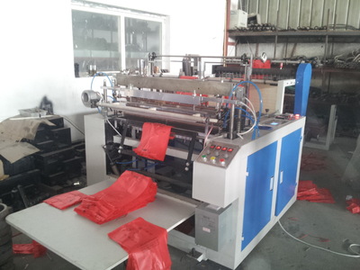 【廠家直銷供應(yīng)優(yōu)質(zhì)【單排】熱封熱切背心袋制袋機 整套需配沖口機】價格,廠家,圖片,塑料制袋機械,瑞安市云江塑料機械-